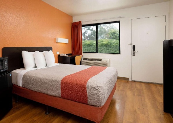 Motel 6-Camarillo, CA image 10